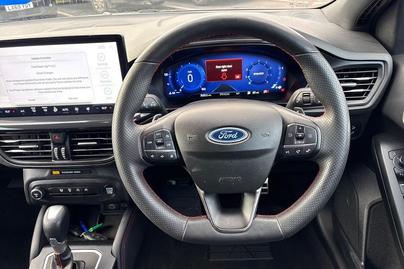Used Ford Focus 2023 for sale - 76508248: Photo 12