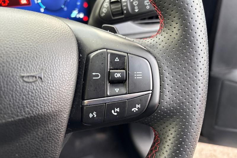 Used Ford Focus 2023 for sale - 76508248: Photo 25