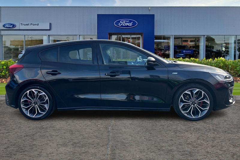 Used Ford Focus 2023 for sale - 76508248: Photo 3