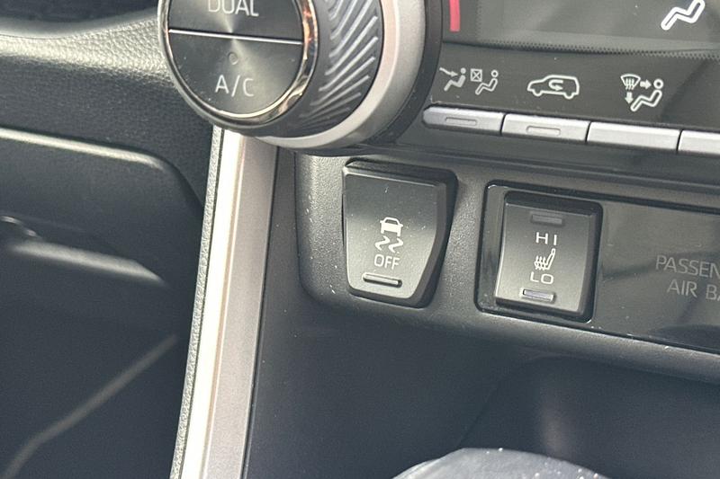 Used Toyota RAV4 2020 for sale - 78067606: Photo 31