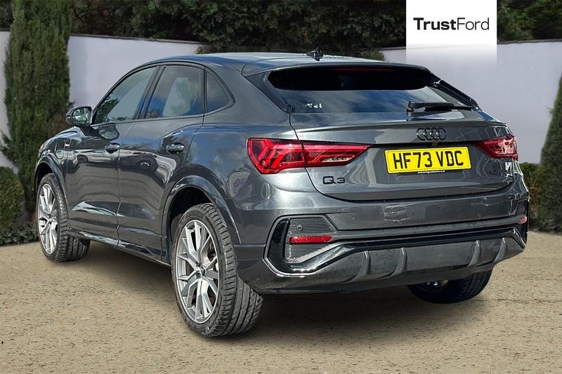 Used Audi Q3 2023 for sale - 77890426: Photo 2