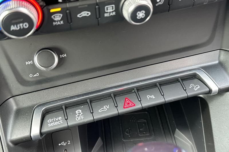 Used Audi Q3 2023 for sale - 77890426: Photo 24