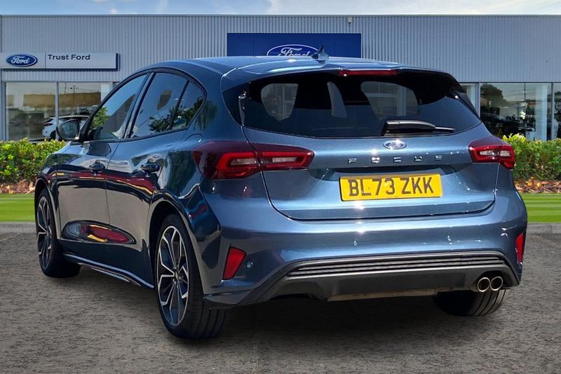 Used Ford Focus 2023 for sale - 76807211: Photo 2