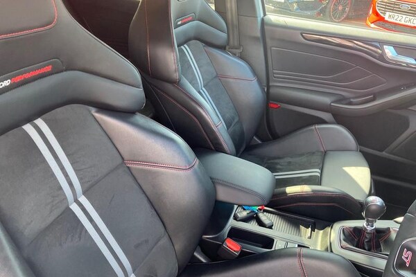 Used Ford Focus 2023 for sale - 75717883: Photo 17