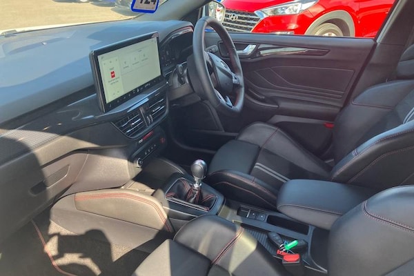 Used Ford Focus 2023 for sale - 75717883: Photo 18