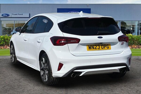Used Ford Focus 2023 for sale - 75717883: Photo 2