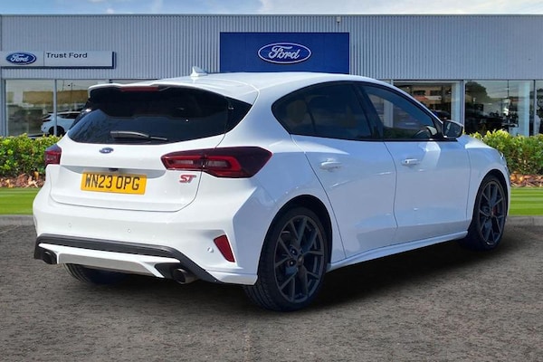 Used Ford Focus 2023 for sale - 75717883: Photo 4