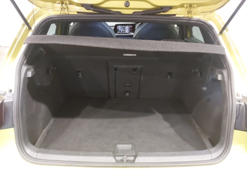 Used Volkswagen Golf 2021 for sale - 77652191: Photo 8