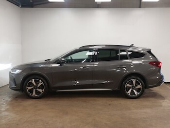 Used Ford Focus 2022 for sale - 77398939: Photo