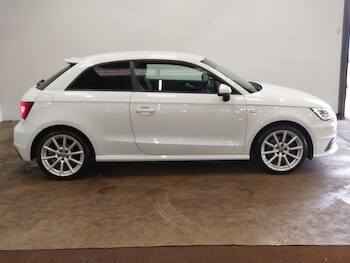 Used Audi A1 2015 for sale - 78853466: Photo