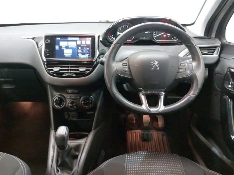Used Peugeot 208 2017 for sale - 77933354: Photo 7