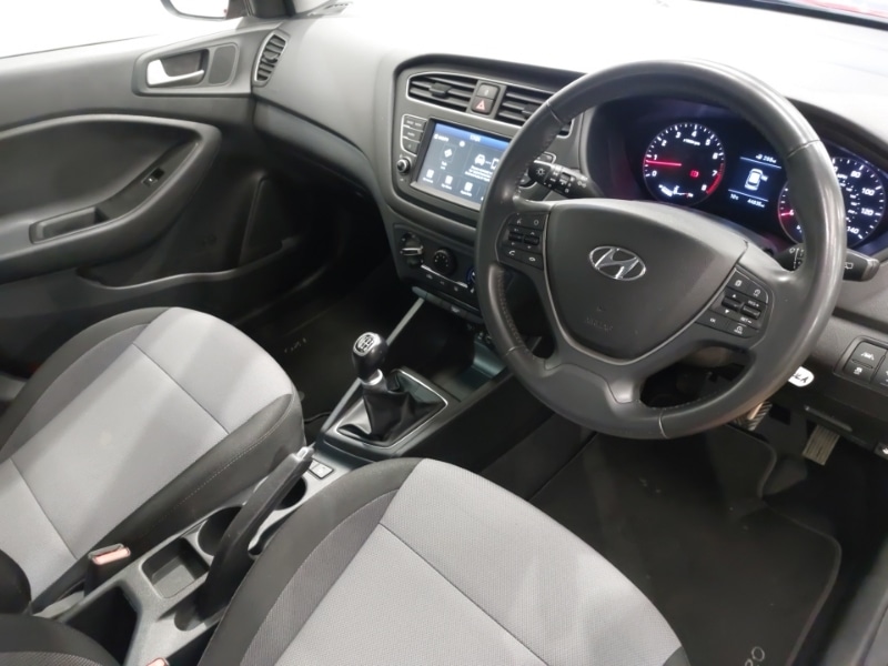 Used Hyundai i20 2019 for sale - 77837819: Photo 18
