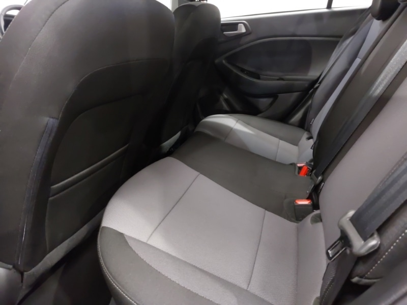 Used Hyundai i20 2019 for sale - 77837819: Photo 6