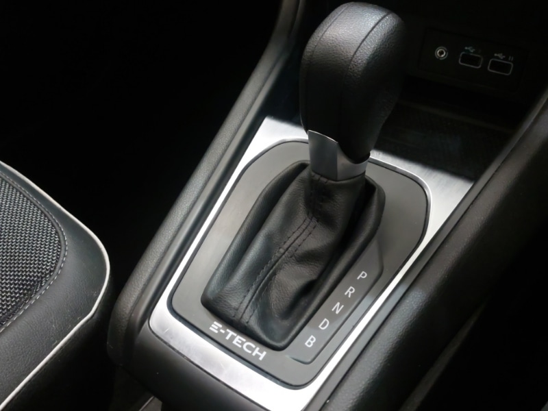 Used Renault Captur 2023 for sale - 76906653: Photo 12