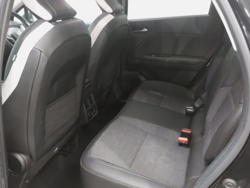 Used Renault Captur 2023 for sale - 76906653: Photo 6