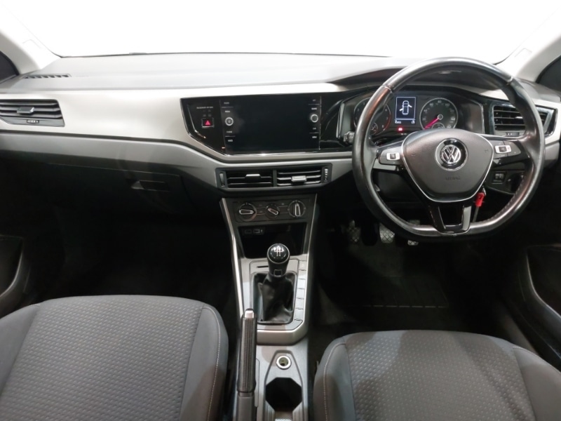 Used Volkswagen Polo 2018 for sale - 76294047: Photo 2
