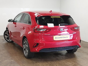 Used Kia Ceed 2021 for sale - 77999965: Photo