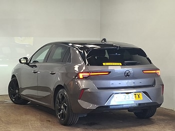 Used Vauxhall Astra 2023 for sale - 79618256: Photo