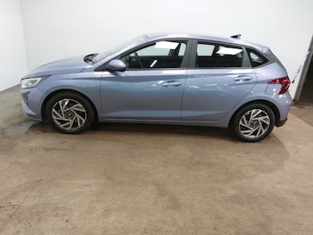 Used Hyundai i20 2024 for sale - 77119215: Photo