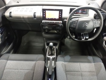 Used Citroen C4 Cactus 2018 for sale - 76195235: Photo 2