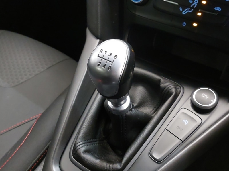 Used Ford Focus 2017 for sale - 77214237: Photo 12