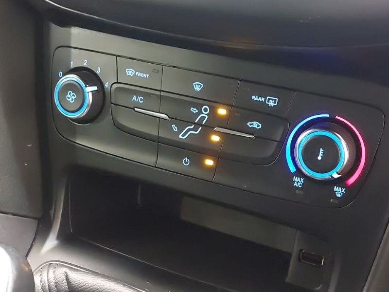 Used Ford Focus 2017 for sale - 77214237: Photo 13