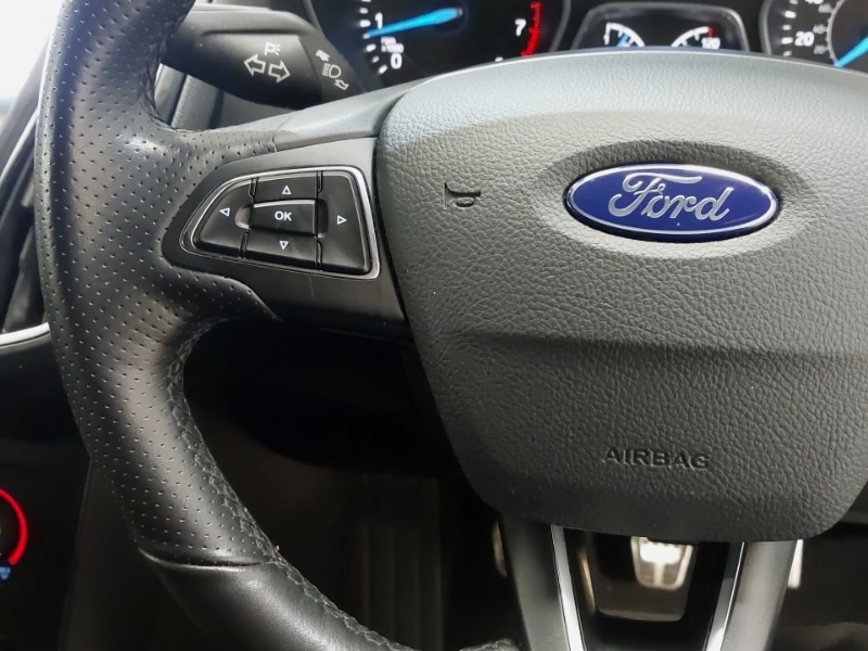 Used Ford Focus 2017 for sale - 77214237: Photo 16