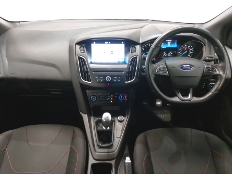 Used Ford Focus 2017 for sale - 77214237: Photo 2