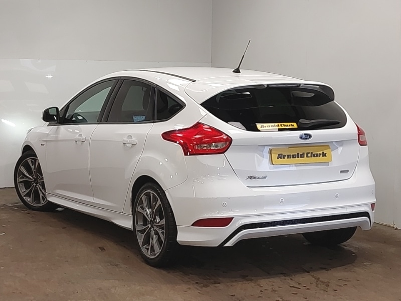 Used Ford Focus 2017 for sale - 77214237: Photo 3