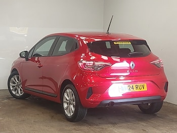 Used Renault Clio 2024 for sale - 78391629: Photo