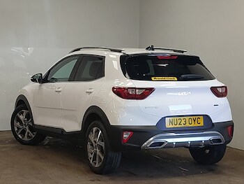 Used Kia Stonic 2023 for sale - 78440114: Photo