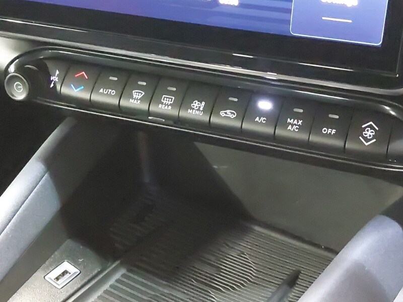 Used Alfa Romeo Junior 2025 for sale - 78041173: Photo 13