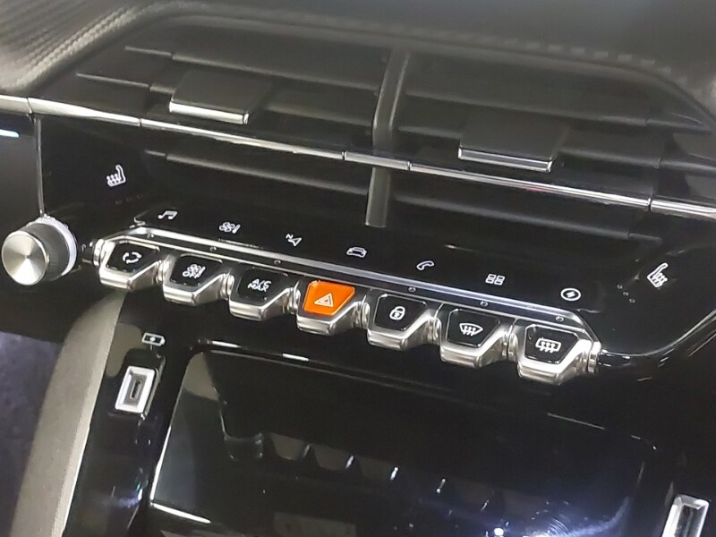 Used Peugeot 2008 2021 for sale - 78218727: Photo 13