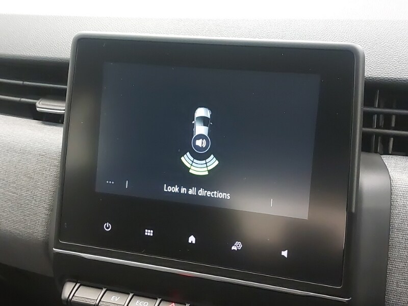 Used Renault Clio 2025 for sale - 77907373: Photo 17