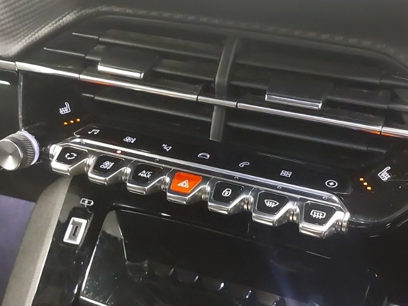 Used Peugeot 2008 2022 for sale - 77689682: Photo 13