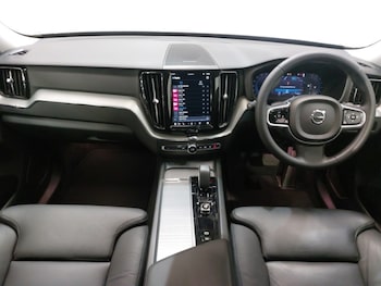 Used Volvo XC60 2024 for sale - 76947421: Photo