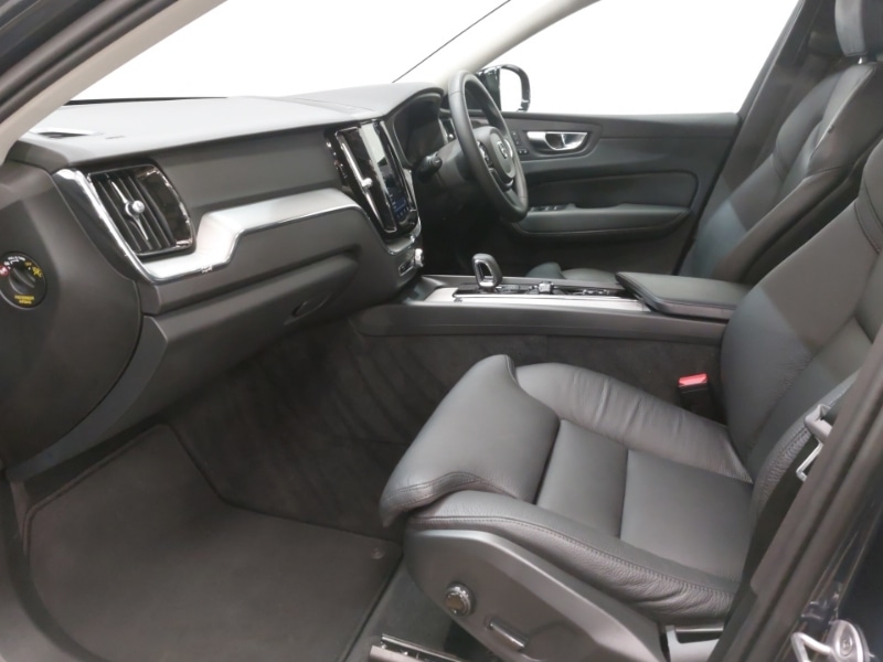 Used Volvo XC60 2024 for sale - 76947421: Photo 5