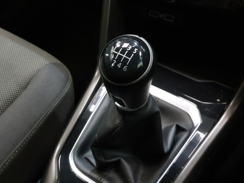 Used Volkswagen T-Roc 2018 for sale - 78093847: Photo 12