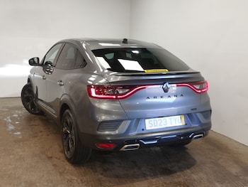 Used Renault Arkana 2023 for sale - 76763703: Photo