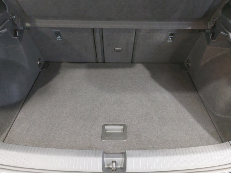 Used Volkswagen T-Roc 2022 for sale - 76281892: Photo 8