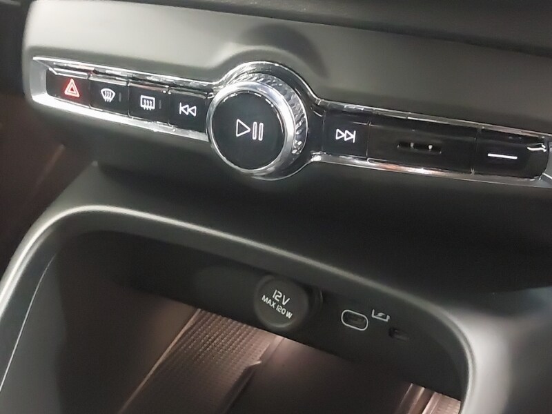 Used Volvo XC40 2024 for sale - 76713615: Photo 13