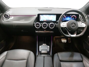 Used Mercedes-Benz GLA 2022 for sale - 77352608: Photo