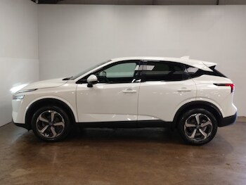 Used Nissan Qashqai 2023 for sale - 77815688: Photo