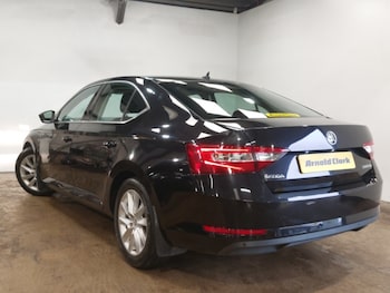 Used Skoda Superb 2019 for sale - 79092498: Photo