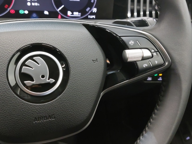 Used Skoda Superb 2024 for sale - 77329790: Photo 16