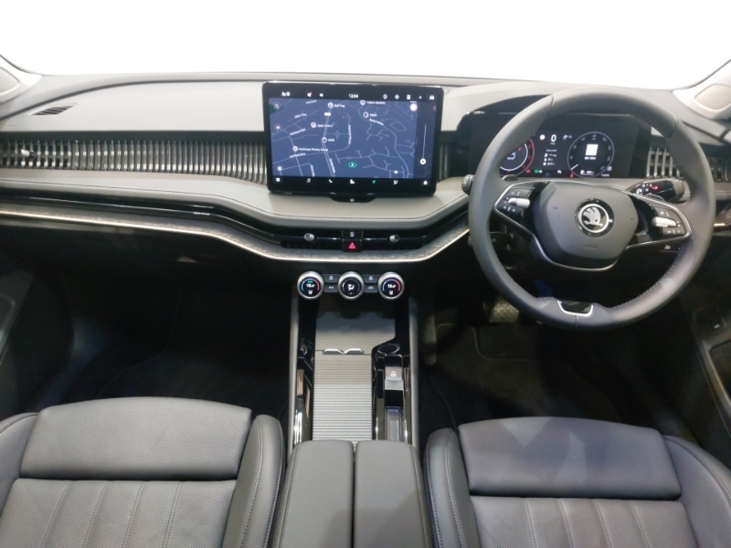 Used Skoda Superb 2024 for sale - 77329790: Photo 2