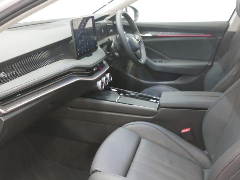 Used Skoda Superb 2024 for sale - 77329790: Photo 5