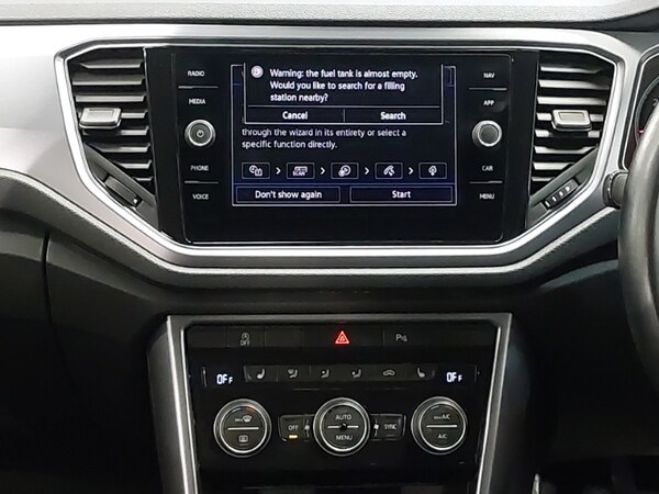 Used Volkswagen T-Roc 2022 for sale - 76254650: Photo 10