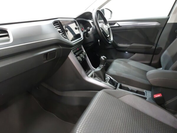Used Volkswagen T-Roc 2022 for sale - 76254650: Photo 5