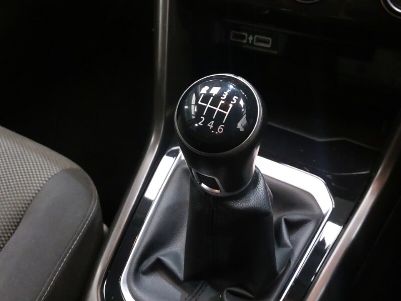 Used Volkswagen T-Roc 2019 for sale - 77702185: Photo 12